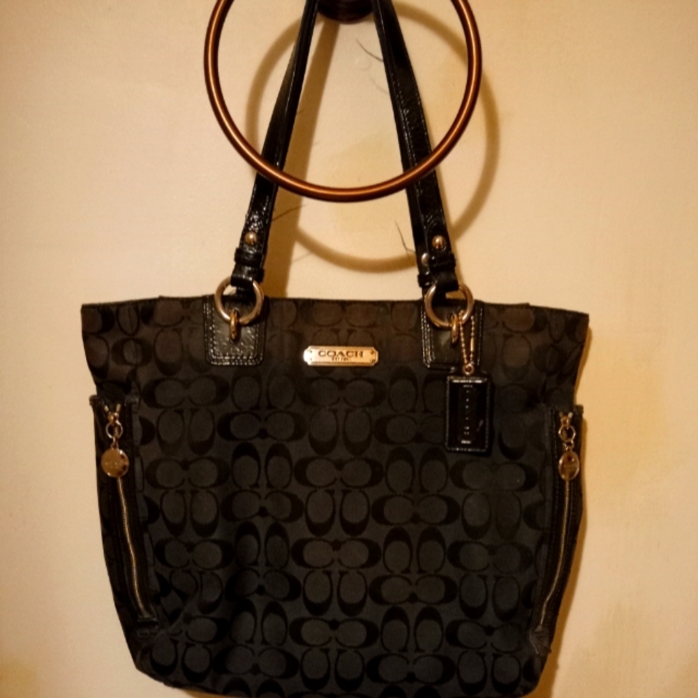 Coach Handbag Like NEW